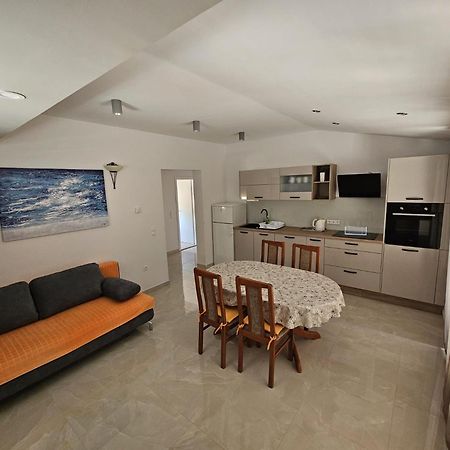 Filip Apartment Omiš Buitenkant foto