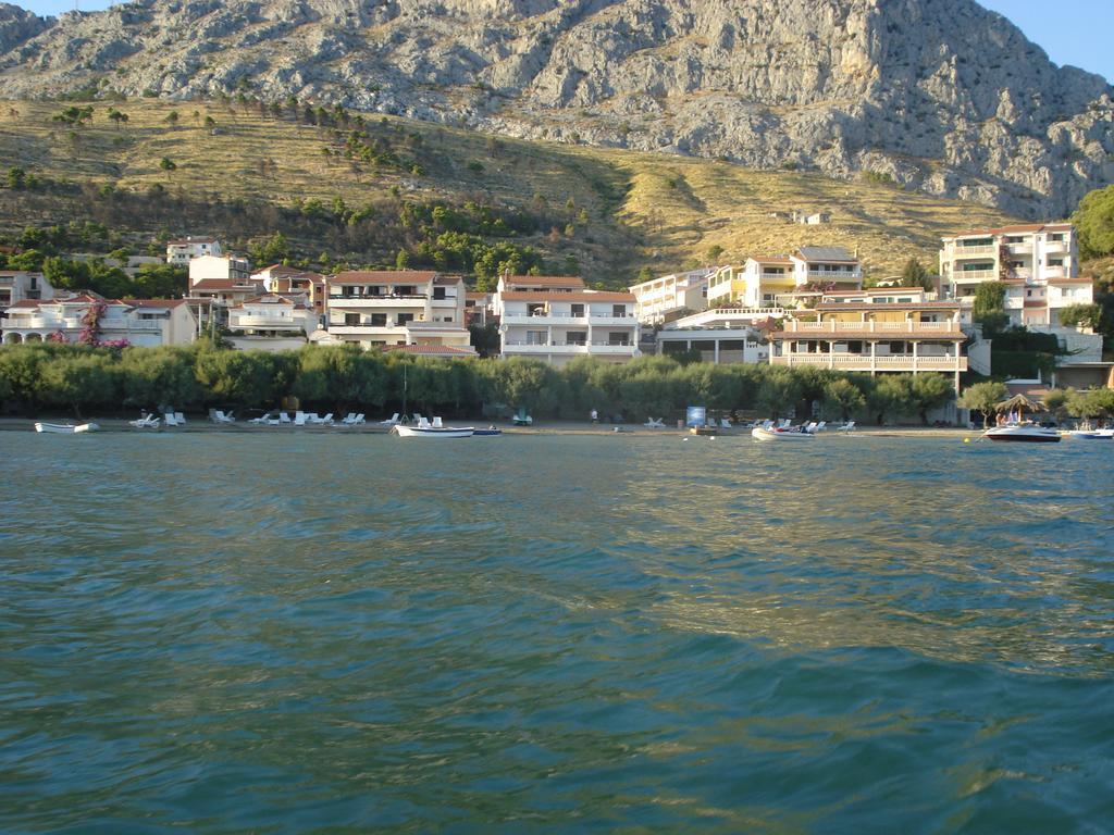 Filip Apartment Omiš Buitenkant foto