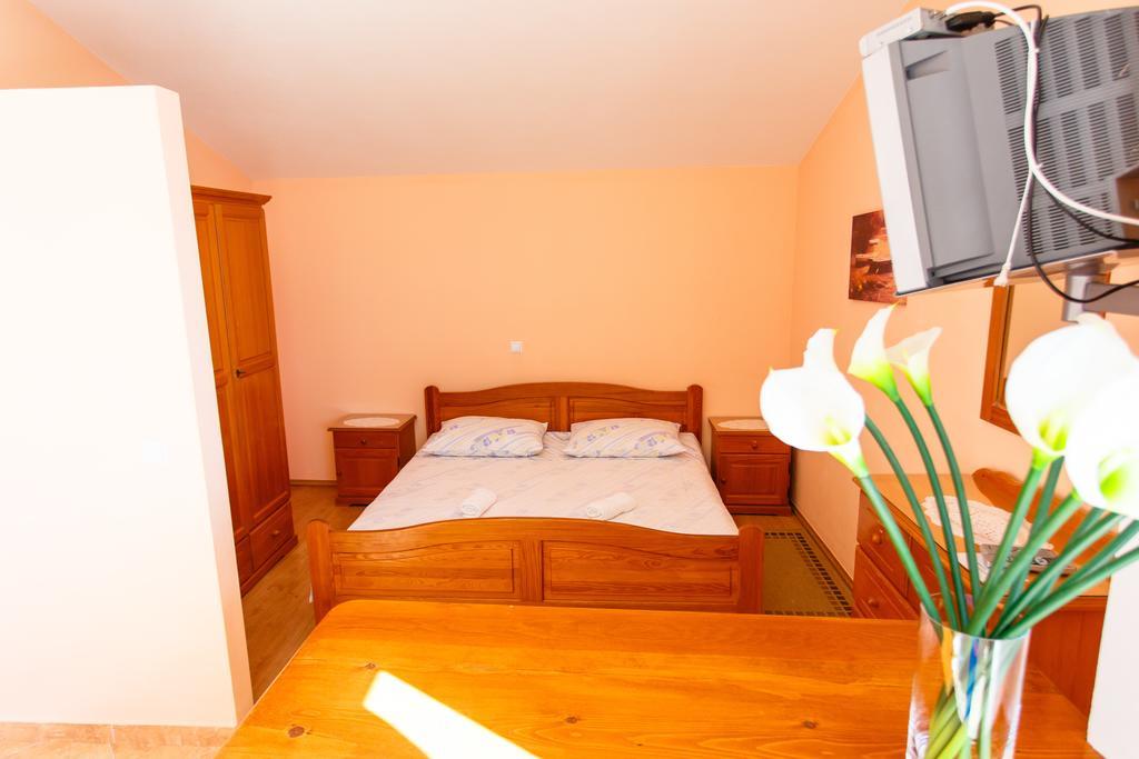 Filip Apartment Omiš Kamer foto