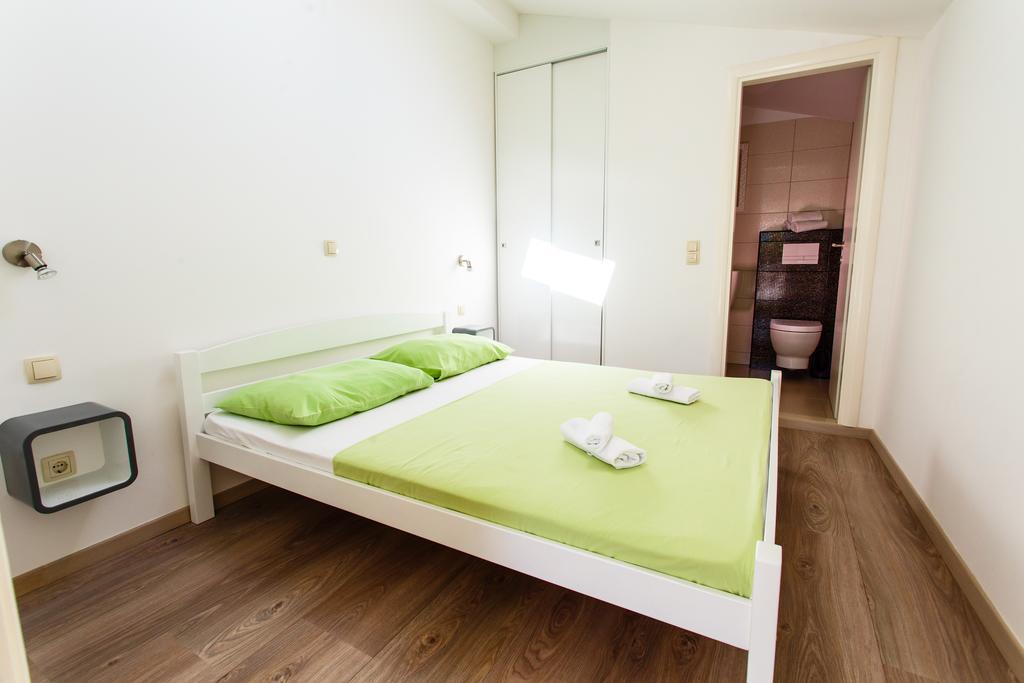 Filip Apartment Omiš Kamer foto