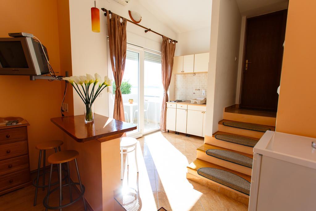 Filip Apartment Omiš Buitenkant foto